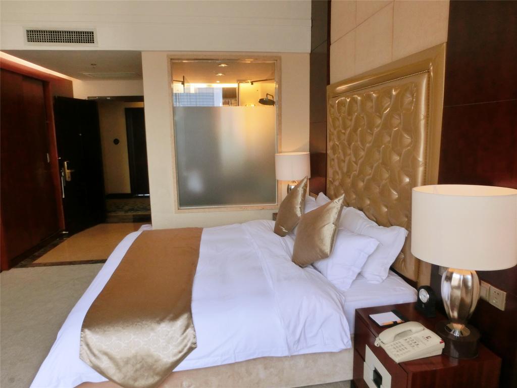 Yue Xiu Hotel Guangzhou Quarto foto